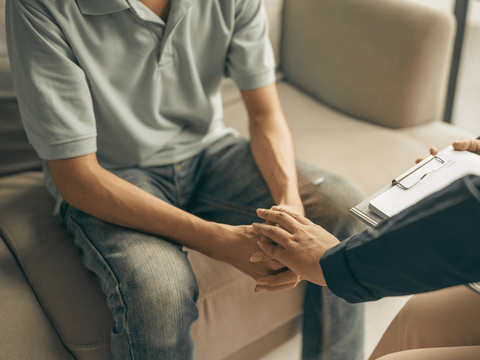 Costellazioni familiari e psicoterapia: quali sono le differenze?